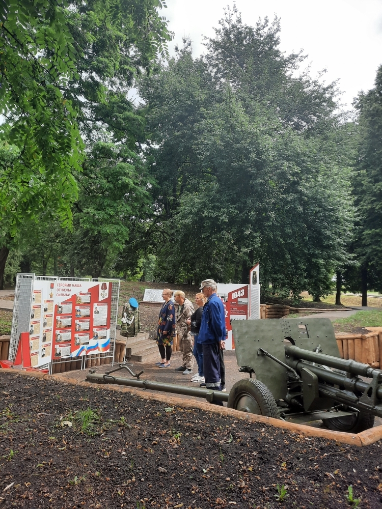 Экскурсия для гостей мемориала В честь героев Курской битвы- июнь 2024 год.